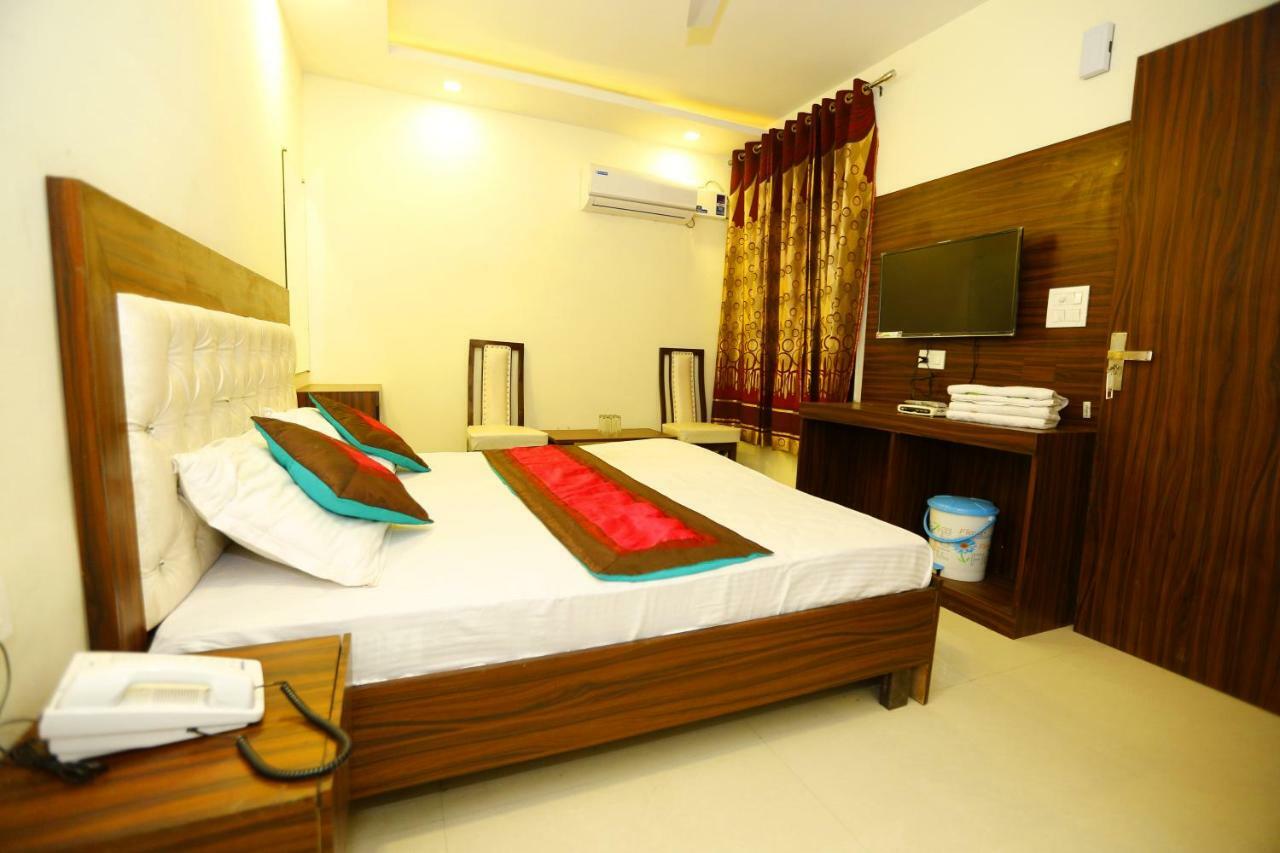 Hotel Golden Heart Amritsar Exteriér fotografie